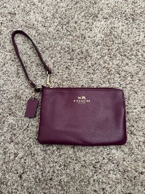 Coach Plum Pebbled Leather Wristlet – Gold Hardware
